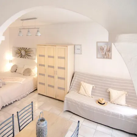 Confort, Chic & Spacieux De Les Pins & Apartman *