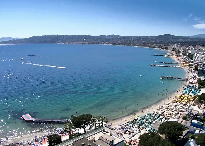 Confort, Chic & Spacieux De Les Pins & Daire Juan-les-Pins